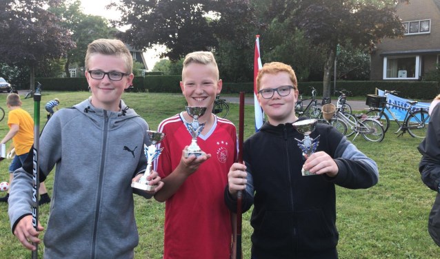Aan de eerste jeugdwedstrijd van HSVW deden 36 kinderen mee. De grootste vis werd gevangen door Koen Basjes 24cm. De uitslag: vlnr. 1e Nick Hofland, 2e Lucas Hovius. 3e Thomas Kranendonk.