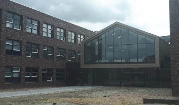 Vanaf maandag 2 september zijn de publieksbalies van gemeente Langedijk gehuisvest in gebouw 'De Binding'.