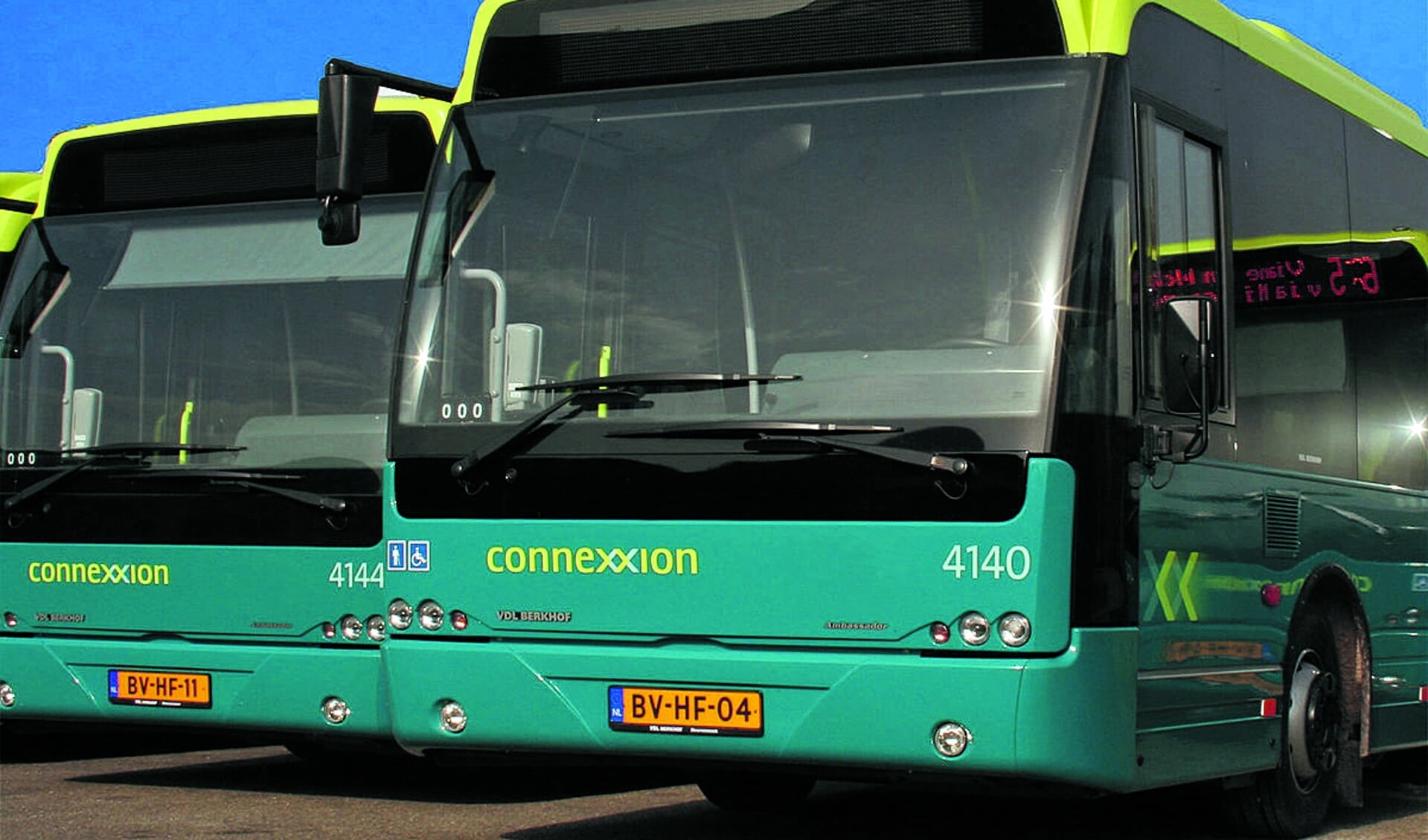 Reizigers in Haarlem-IJmond kunnen een barcode als vervoerbewijs gebruiken in de bussen van Connexxion.