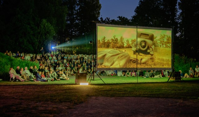 Openluchtbioscoop in Park de Oude Kwekerij.