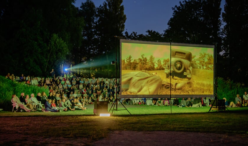 Openluchtbioscoop in Park de Oude Kwekerij.