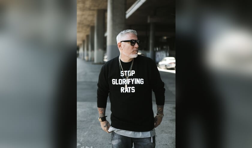 Rapper/singer-songwriter Everlast