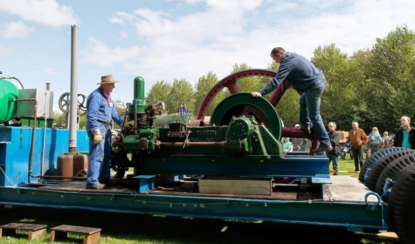 Opstarten een cylinder Ruston diesel