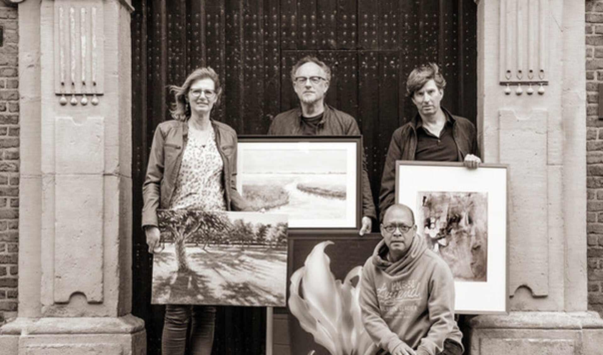 Een groep kunstenaars exposeren 7 en 8 september in de pop-up gallery aan de Grote Oost in Hoorn.
