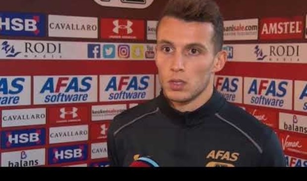 Oussama Idrissi, hier op archiefbeeld, was de gevierde man in Waalwijk. Met twee treffers schoot hij AZ naar zijn tweede overwinning op rij.