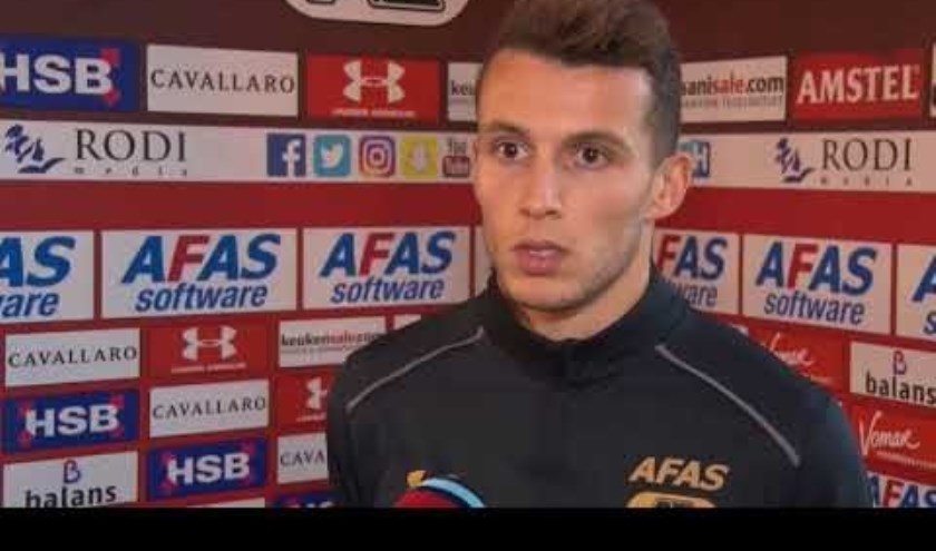Oussama Idrissi, hier op archiefbeeld, was de gevierde man in Waalwijk. Met twee treffers schoot hij AZ naar zijn tweede overwinning op rij.
