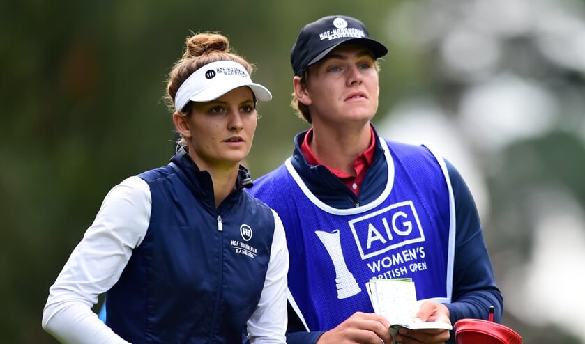 Anne van Dam met vriend en caddie Roelof Koopmans straks in de Solheim Cup.