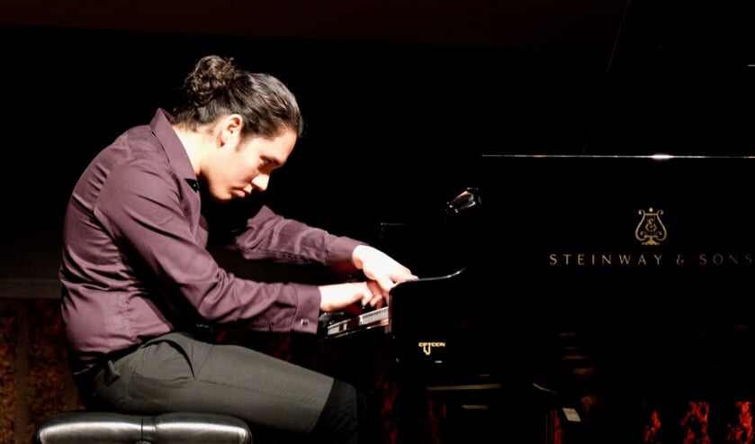 Pianotalent Aarón Ormaza.