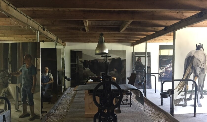 Tijdens het Open Atelier kan het publiek een kijkje in de keuken van de kunstenaar nemen.