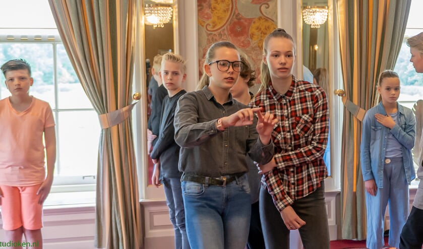 Tijdens de open dag van het Centrum voor de Kunsten Beverwijk kan en mag alles.