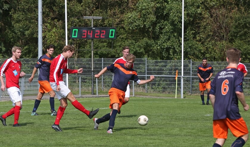 Uit tegen SCW lukt het FC VVC niet om te winnen.