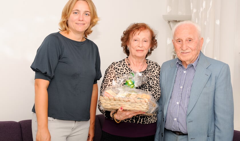 Erna Berends met het echtpaar Mikhail - Shamon.