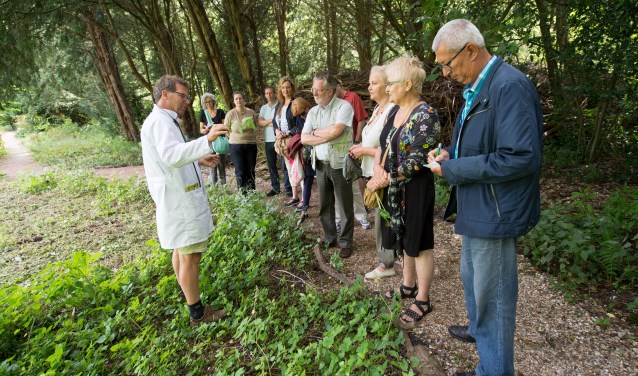 Wittejassentuindokter vertelt over wat de natuur ons allemaal te bieden heeft.