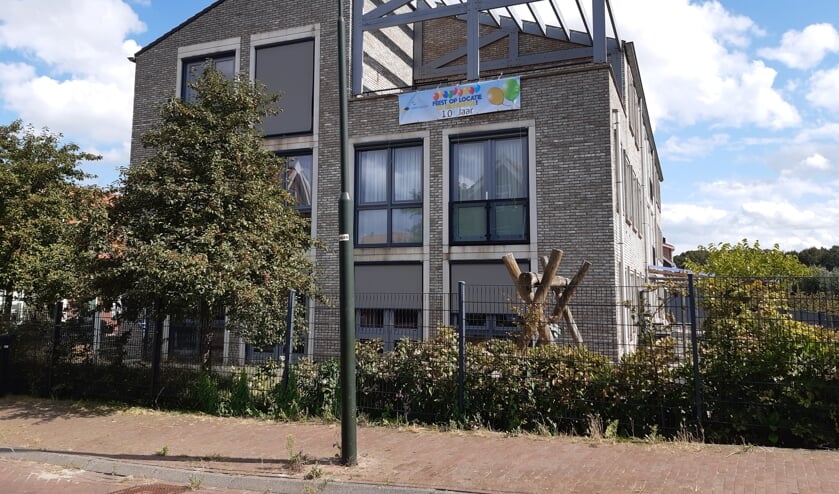 Esdege-Reigersdaal Locatie de Binnenroe viert samen feest met alle buren van de Twuijverhoek.