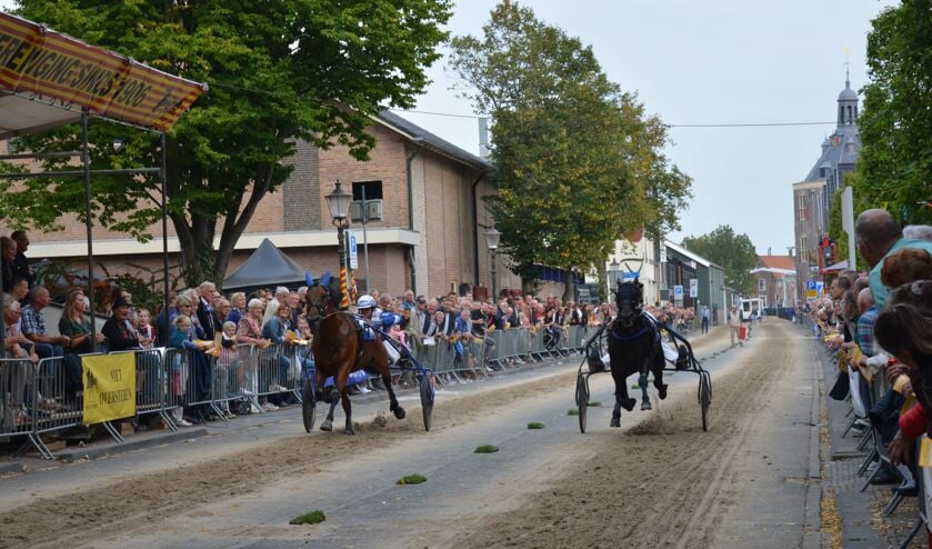 Pikeurs slaan Harddraverij in Enkhuizen niet graag over.