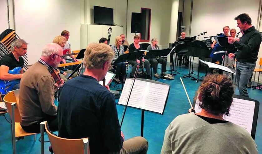Het cultuuraanbod voor senioren wordt versterkt.