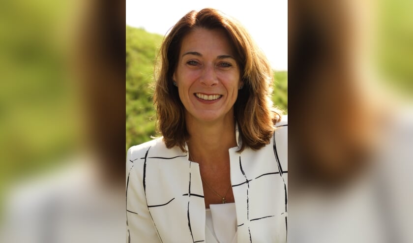 Rachel Hayhoe.