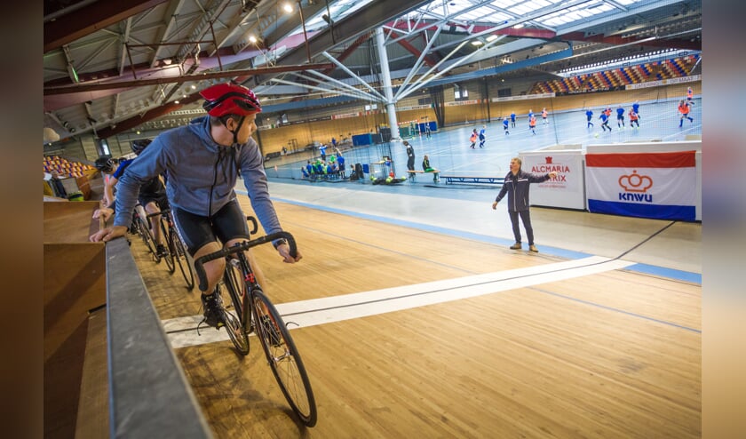 Sportpaleis biedt baanclinics.
