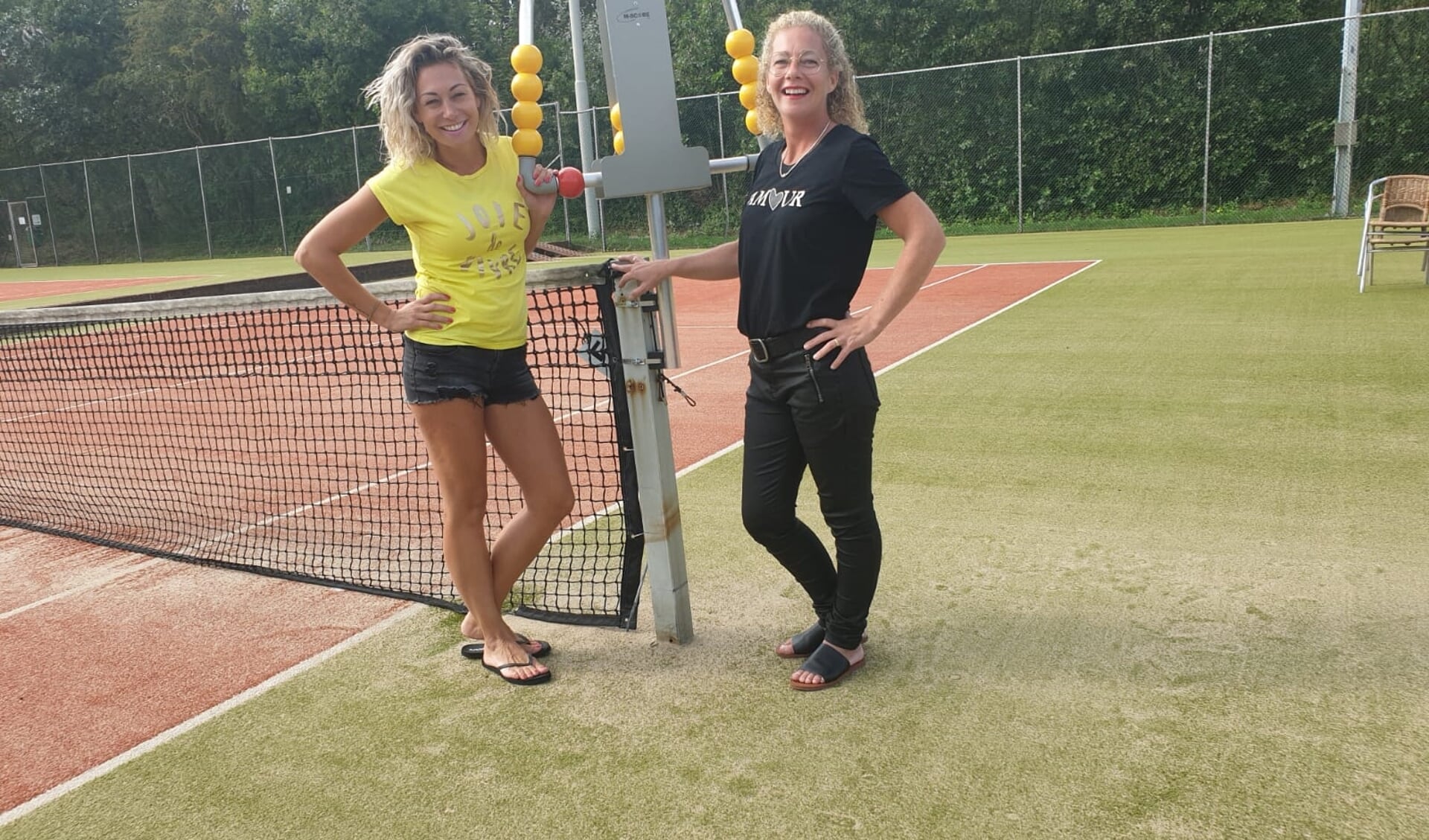 Lesley en Mariska Gul zijn sinds juli de nieuwe beheerders van het sportpark.
