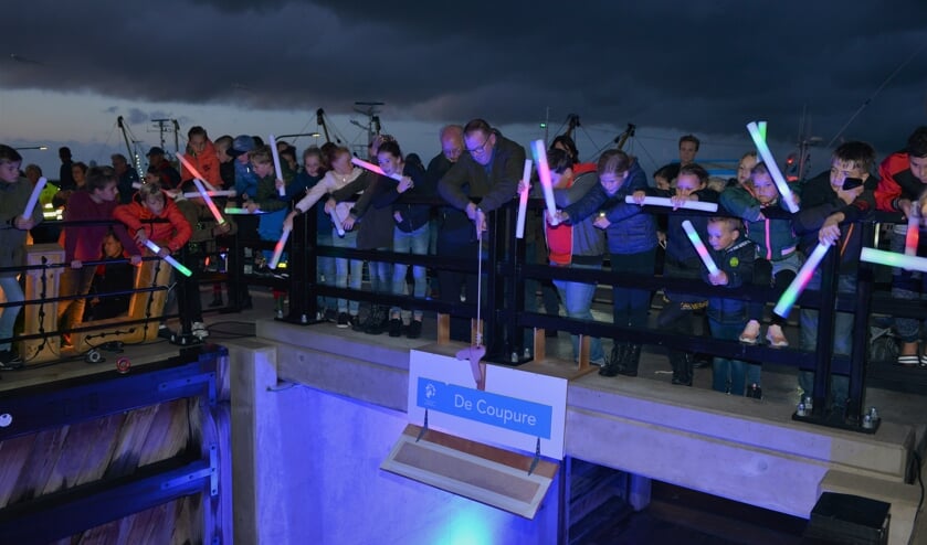 Kinderen en spectaculaire acts zetten DIJK in het LICHT.