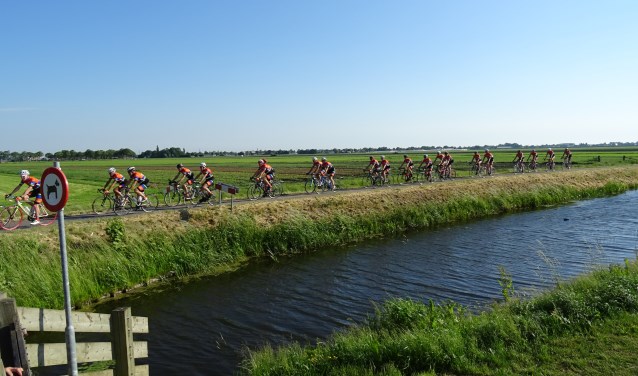 Fietsers kunnen kiezen uit twee varianten van 65 en 100 kilometer.