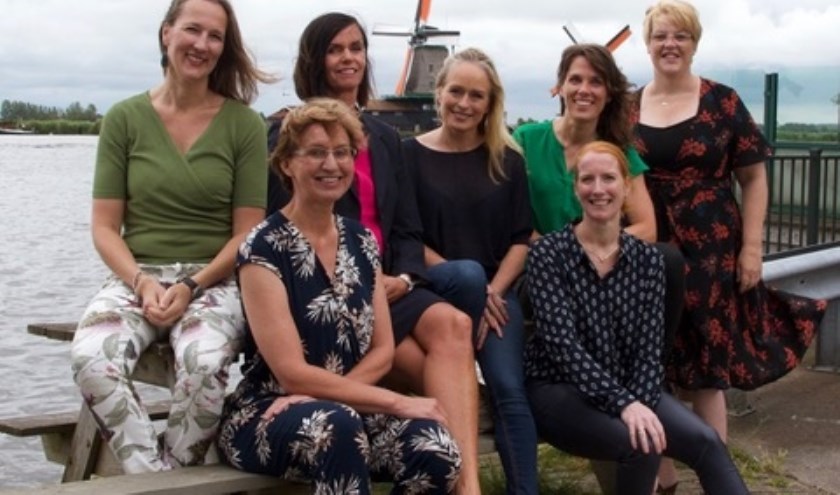 Zaanse ondernemende vrouwen werken samen tijdens Zaanse Loslaatdag.