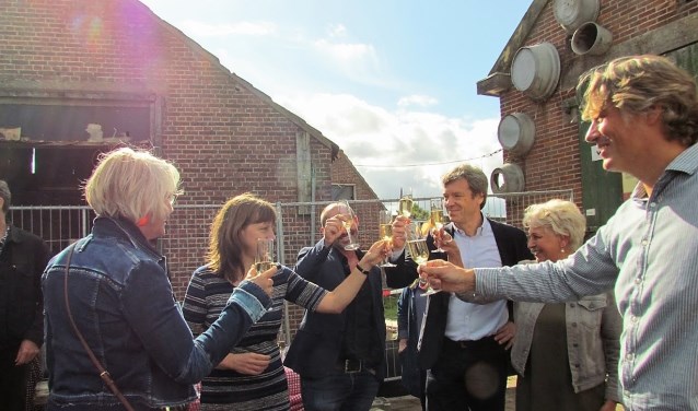 Feestelijk moment bij Buurtboerderij de Fronik vrijdag 13 september jl.