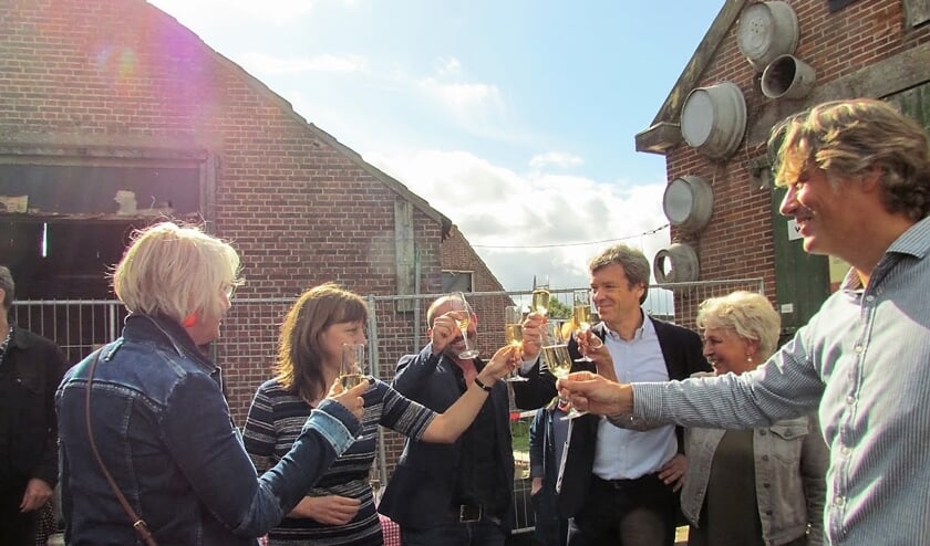 Feestelijk moment bij Buurtboerderij de Fronik vrijdag 13 september jl.