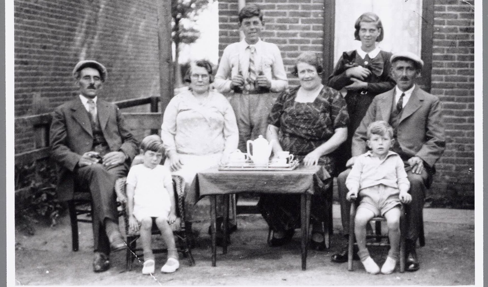een foto met voorouders uit de Beeldbank van het GAZ.