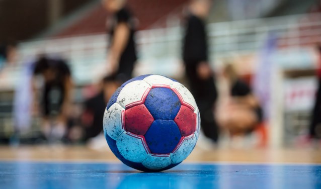 De handbalsters proberen zich te plaatsen voor het EK.