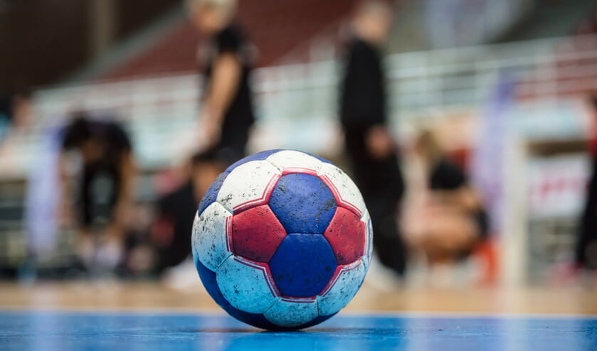 De handbalsters proberen zich te plaatsen voor het EK.