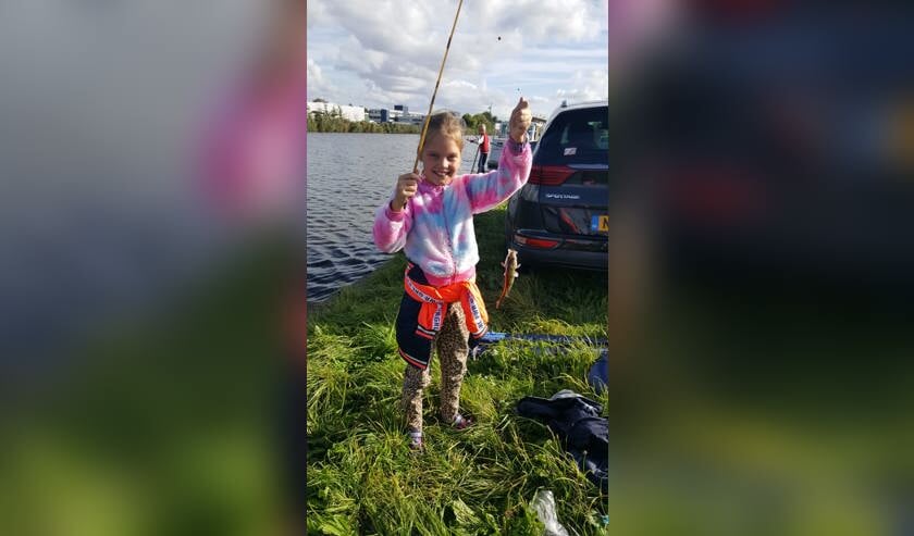 Vissen vangen aan de Noordervaartdijk.
