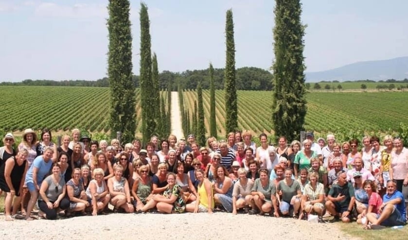 Popkoor SurpriSing op jubileumreis in het Italiaanse Toscane.