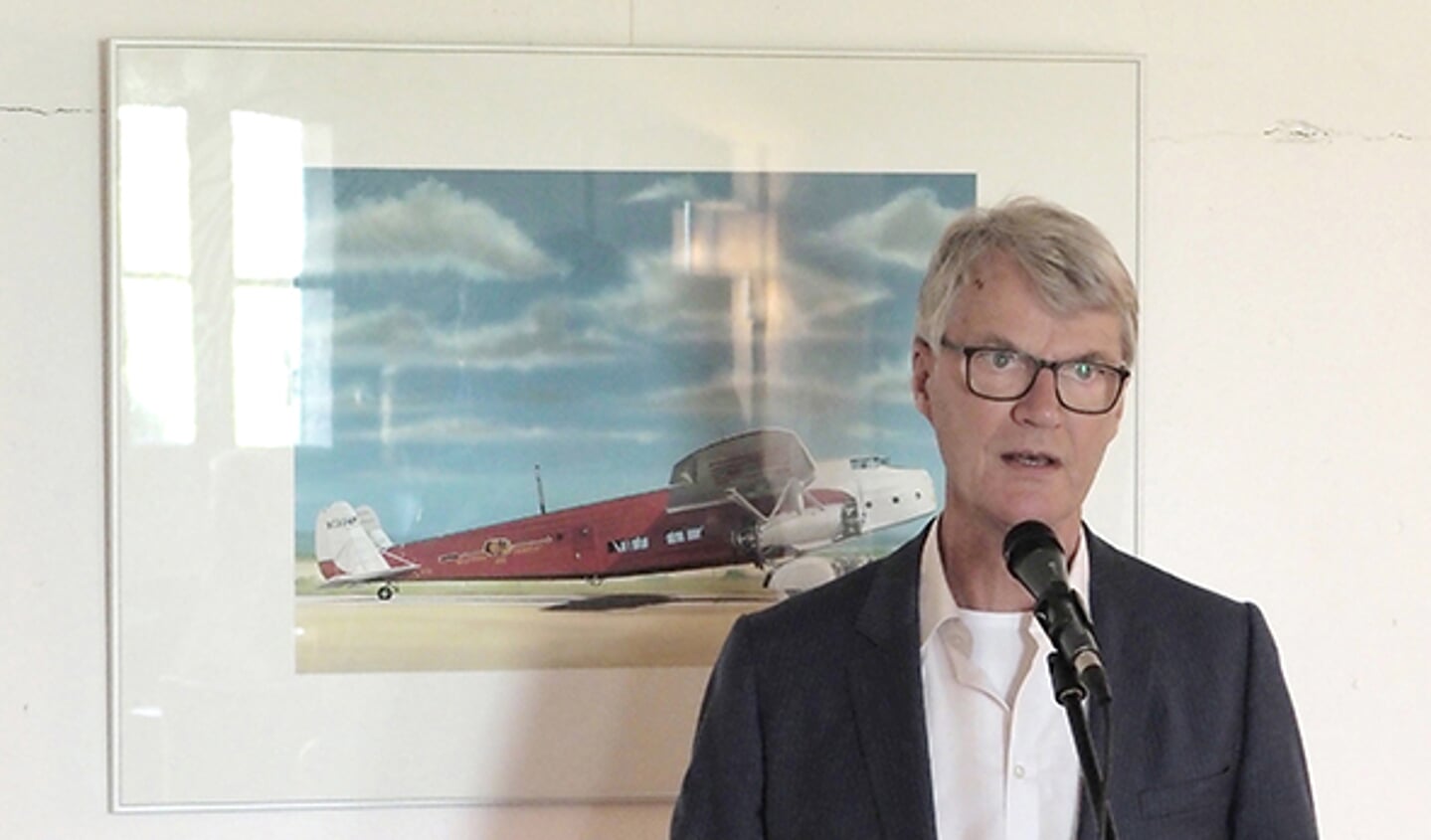 Peter de Raaf opent de tentoonstelling 100 Jaar Fokker. 