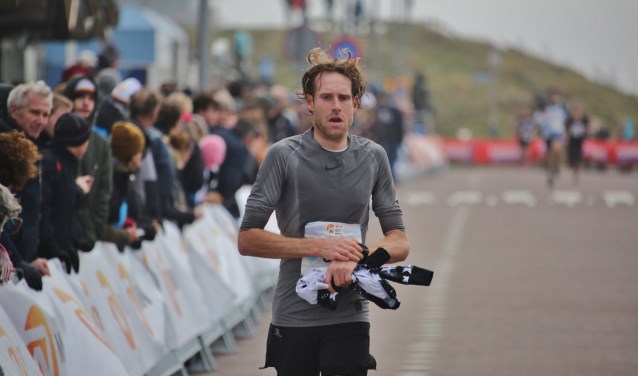 Egmonds trots Tibor Zwaan bezig aan laatste meters