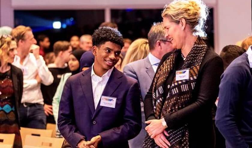 Twee bazen van vorig jaar: Yarnelle en Tanja Cuppen van ABN AMRO.