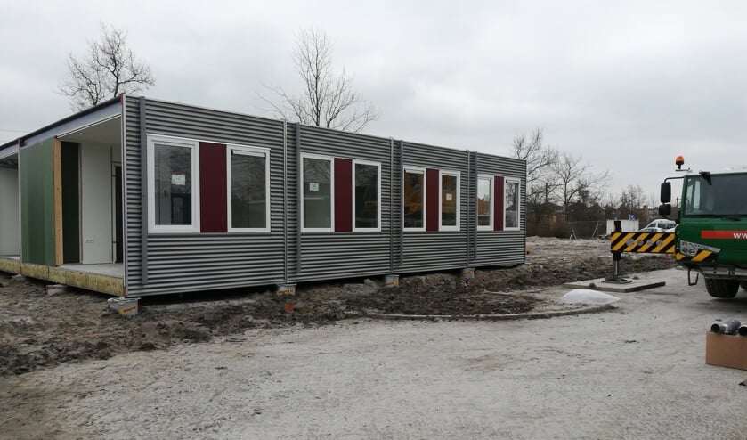 Tijdelijke units bij parkeerterrein Magnushof.