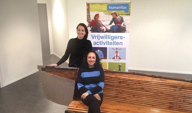 Denise van Dijk en Angelique Lewakabessy.