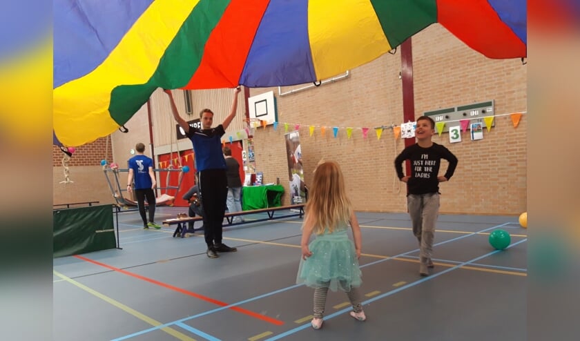 Sporten is leuk voor jong en oud.