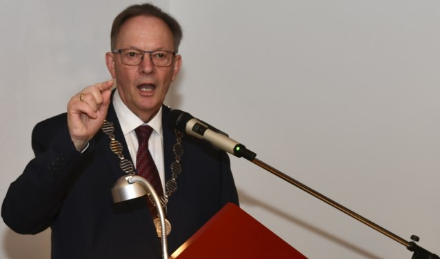 Burgemeester Peter Tange, ook in zijn laatste nieuwjaarsspeech bevlogen.