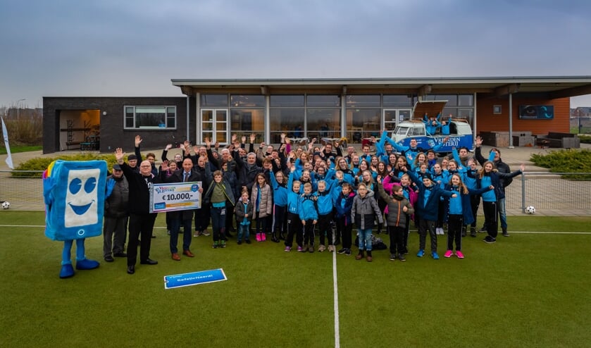 De Assendelftse korfbalclub is 10.000 euro rijker!