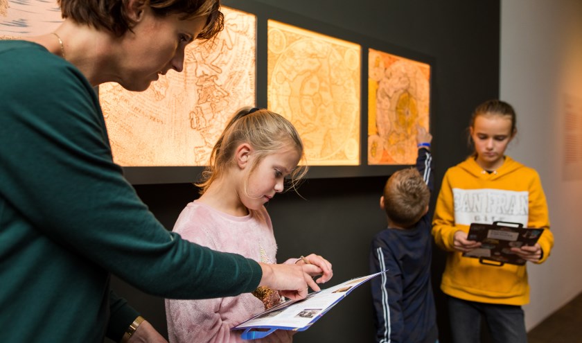 Familierondleiding kinderactiviteit in het Scheepvaartmuseum tijdens de staking.