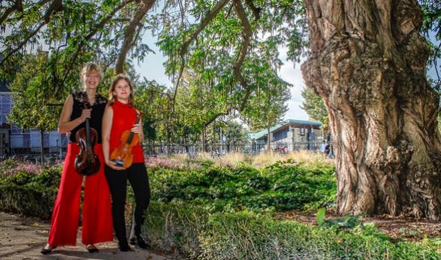 Zusanna en Lotte vormen samen Duo Due en spelen in Onder de Linden