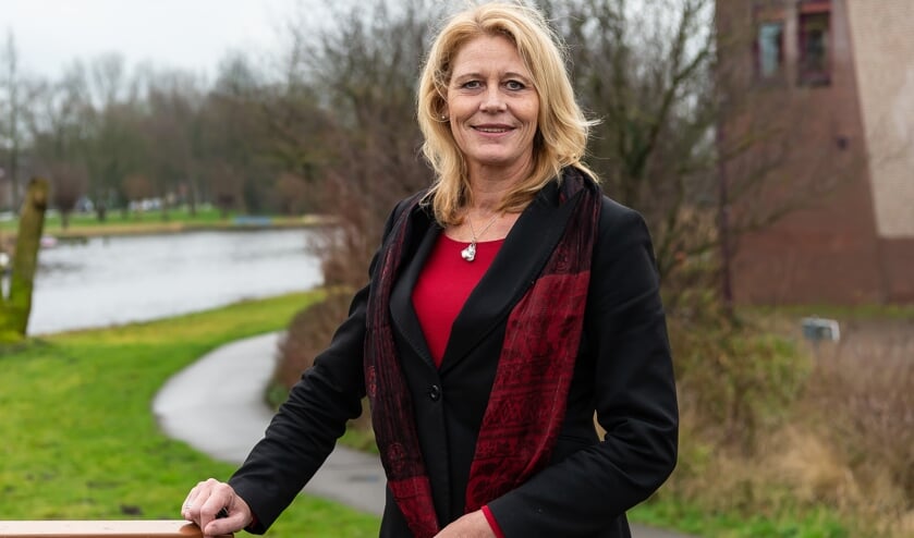 Scheidend burgemeester Luzette Kroon hoopt dat ze van veel Waterlanders persoonlijk afscheid kan nemen.