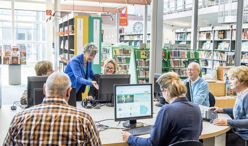 Er wordt steeds meer van senioren verwacht als het om digitale vaardigheid gaat.