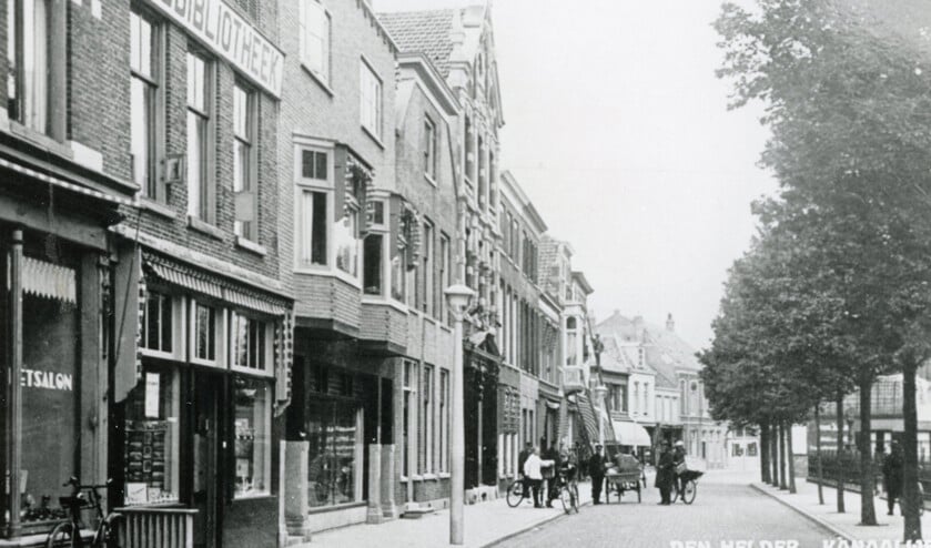 Historische foto's in School 7.