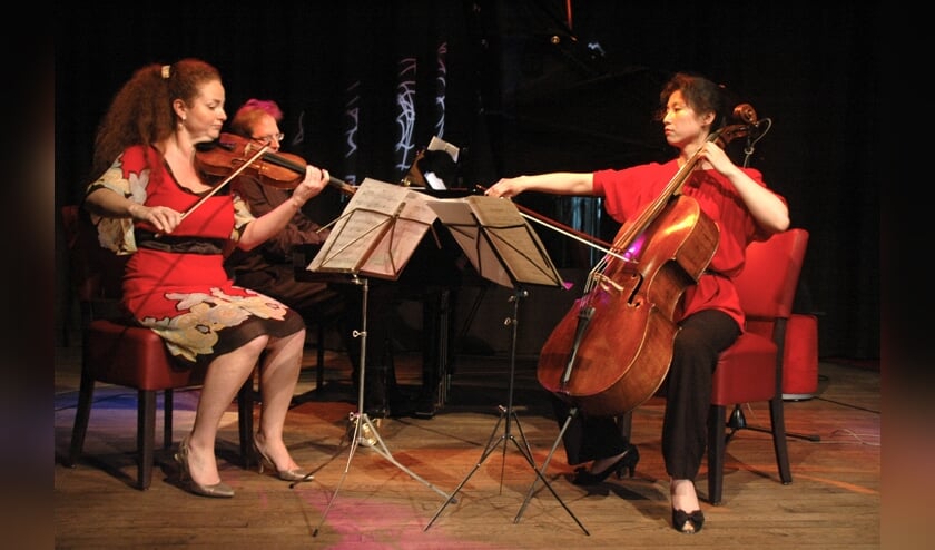 Het Erasmus Trio.