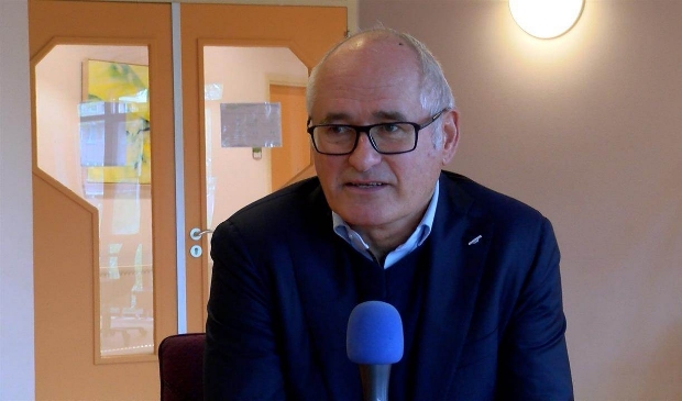 <p>Bas ten Have geeft antwoordt op de vraag waarom hij is afgetreden.</p>