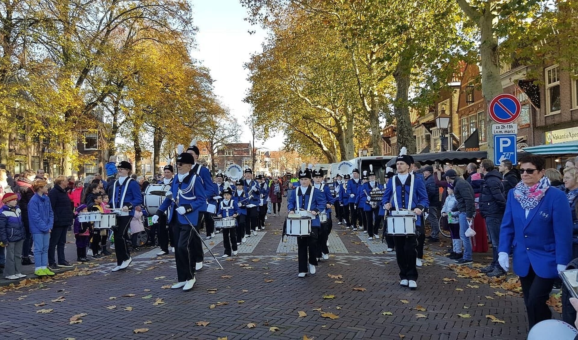 Showband Hoorn tijdens de sinterklaasintocht Hoorn in 2018.