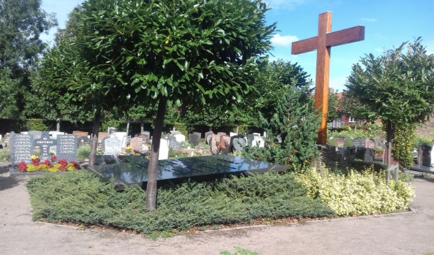 <p>Priestergraf.</p>